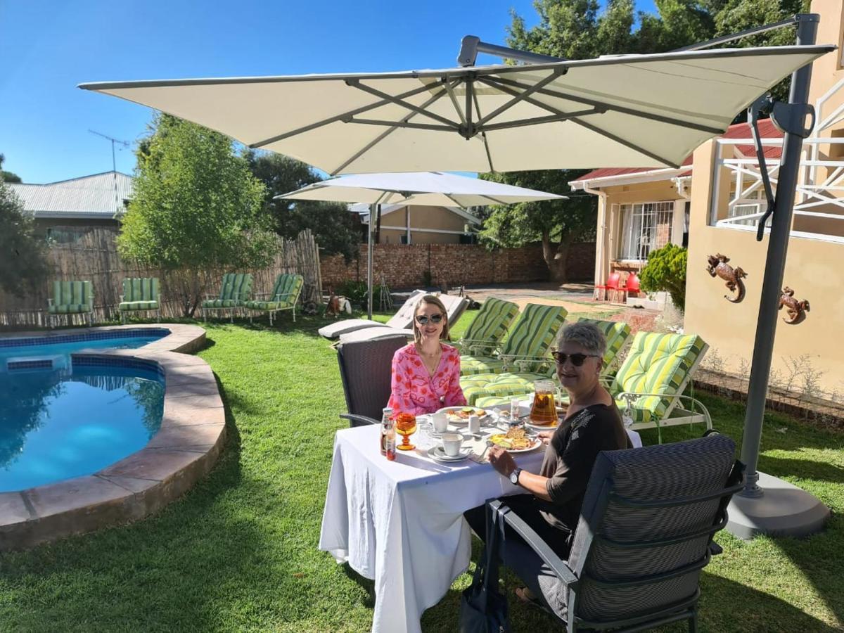Victoria Oaks Guesthouse Victoria West 外观 照片