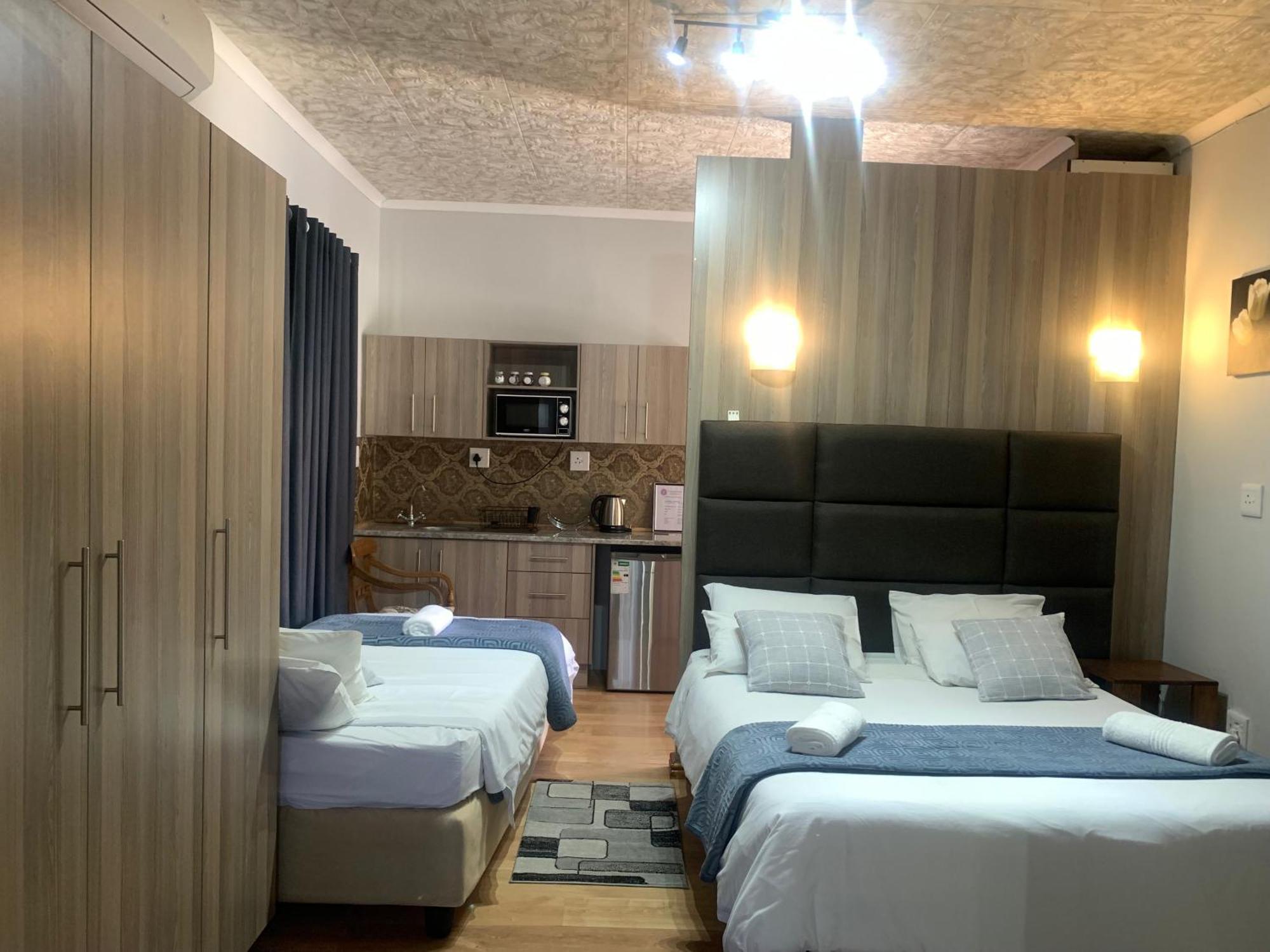 Victoria Oaks Guesthouse Victoria West 外观 照片