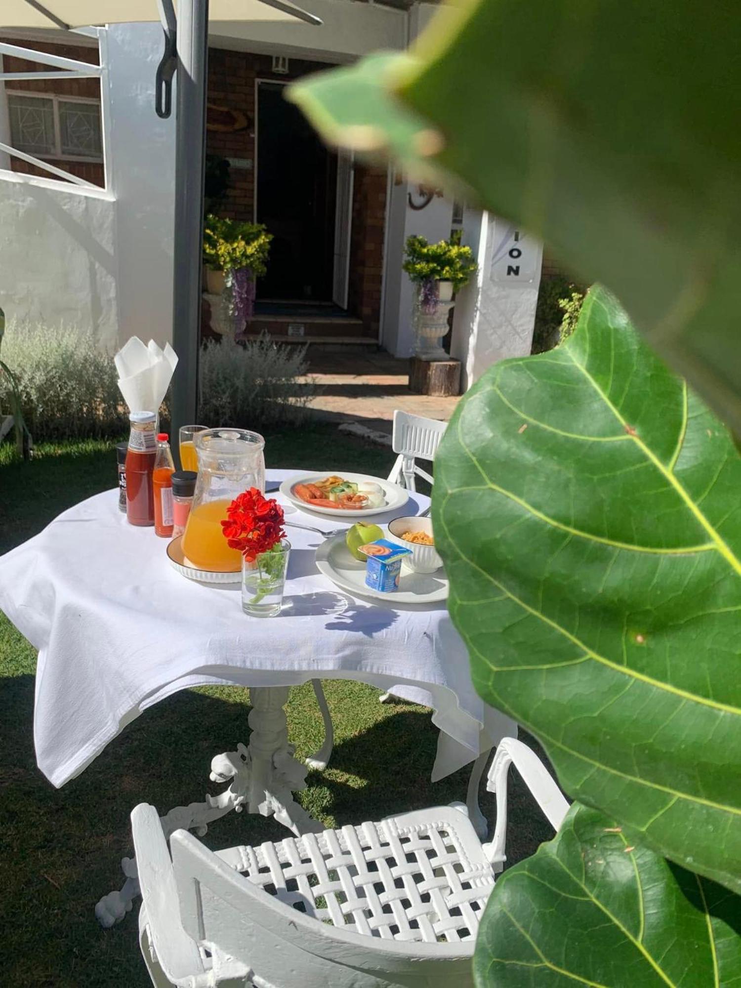 Victoria Oaks Guesthouse Victoria West 外观 照片